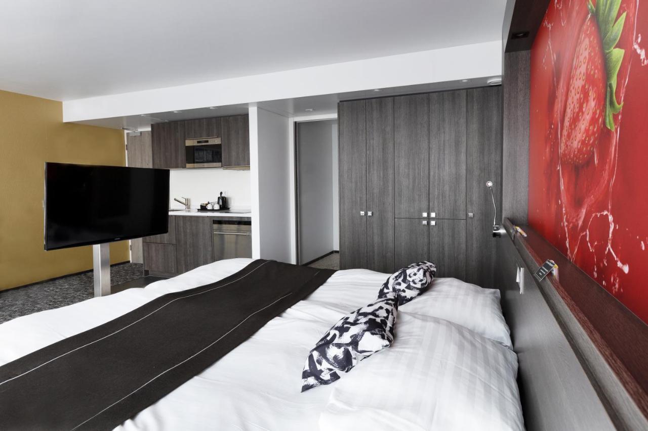 Apart! Food & Drinks Apartments Zwolle  Exteriör bild